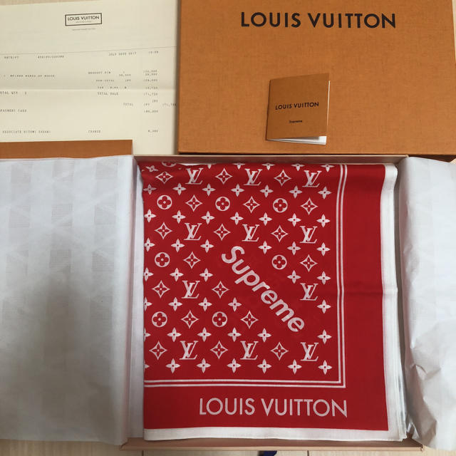 ファッション小物supreme  LOUIS VUITTON  バンダナ