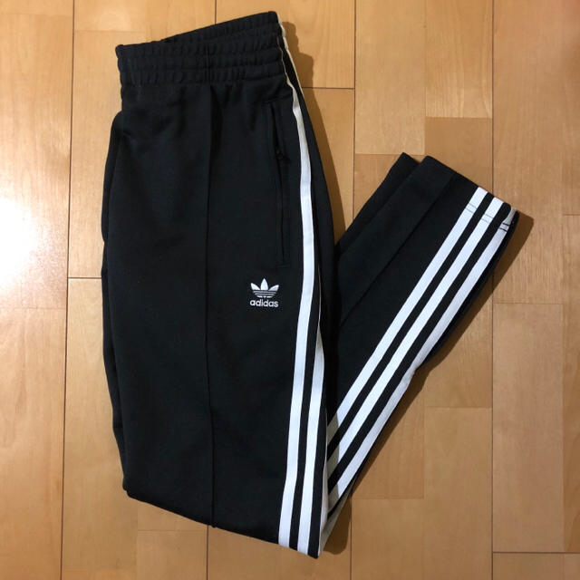 adidas(アディダス)の値下げ！！adidas トラックパンツ  レディースのレッグウェア(レギンス/スパッツ)の商品写真