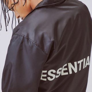 フィアオブゴッド(FEAR OF GOD)の【S】Essentials Coach Jacket  fearofgod 新品(ナイロンジャケット)