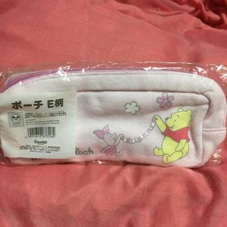 クマノプーサン(くまのプーさん)のレア プーさんのポーチ 新品(キャラクターグッズ)