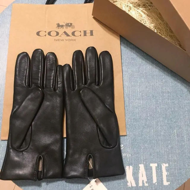 COACH - コーチ 手袋 本革 羊革 ブラック リボン ロゴプレート M