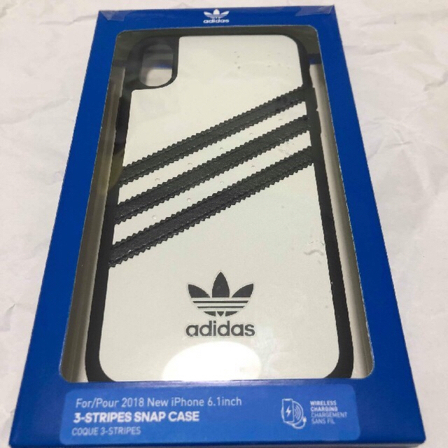 adidas(アディダス)のAdidas iphone XR ケース スマホ/家電/カメラのスマホアクセサリー(iPhoneケース)の商品写真