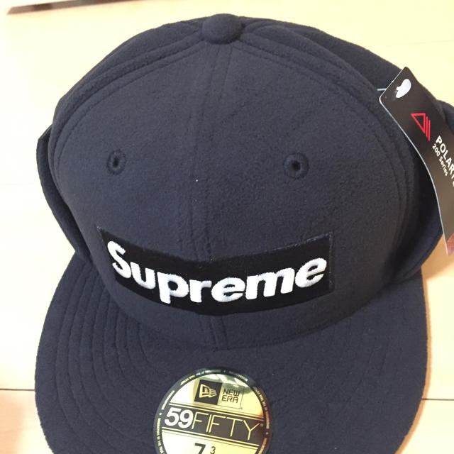 Supreme(シュプリーム)の17aw polartec ear flap new era 黒 7.3/8 メンズの帽子(キャップ)の商品写真