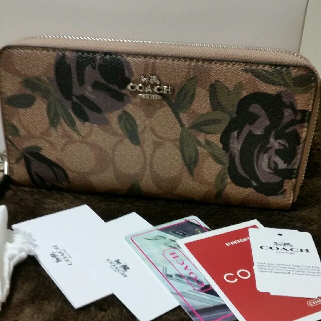 COACH(コーチ)のCOACH 26290花柄可愛く上品な長財布プレゼントにも レディースのファッション小物(財布)の商品写真