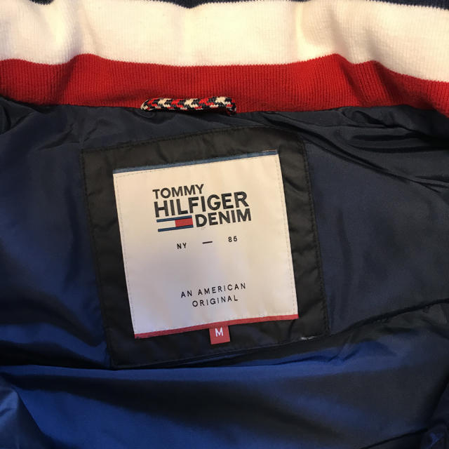 TOMMY HILFIGER(トミーヒルフィガー)のトミーヒルフィガー ダウンベスト メンズのジャケット/アウター(ダウンベスト)の商品写真