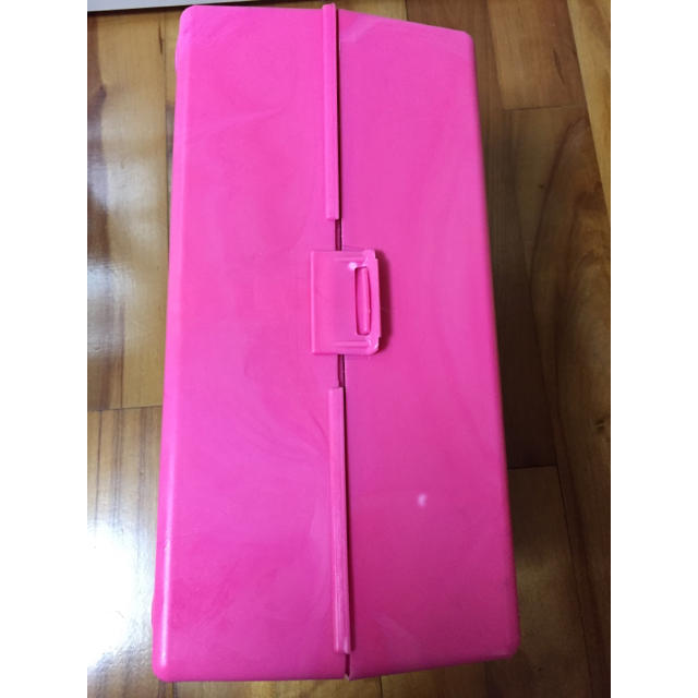 Barbie(バービー)のバービー ケース レディースのバッグ(スーツケース/キャリーバッグ)の商品写真