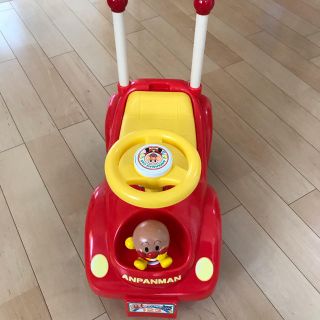 アンパンマン(アンパンマン)のアンパンマンカーメロディー付き(手押し車/カタカタ)