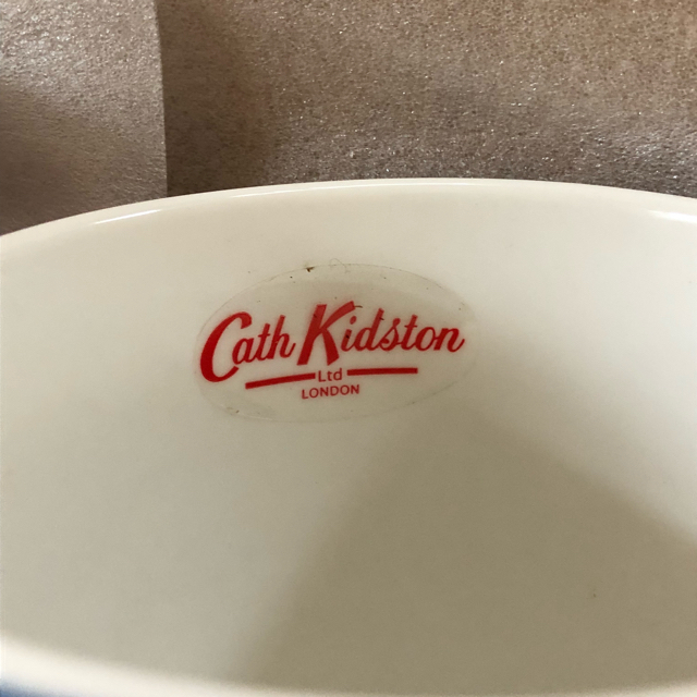 Cath Kidston(キャスキッドソン)のキャスキッドソン マグカップ2個セット未使用品 インテリア/住まい/日用品のキッチン/食器(グラス/カップ)の商品写真