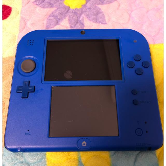 ニンテンドー2DS(ニンテンドー2DS)の任天堂NINTENDO  2DS   エンタメ/ホビーのゲームソフト/ゲーム機本体(携帯用ゲーム機本体)の商品写真