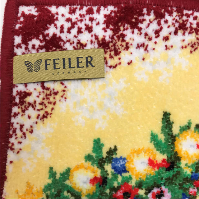 FEILER(フェイラー)のフェイラーハンカチクリスマスツリーラッピング付き値下げ レディースのファッション小物(ハンカチ)の商品写真