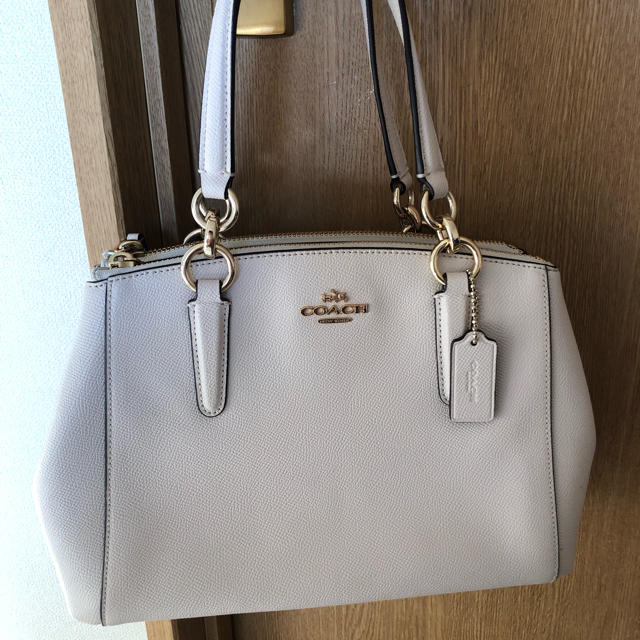 大人気商品 ♡coach♡コーチ バック 白 備品 冬に可愛い♪ - 通販