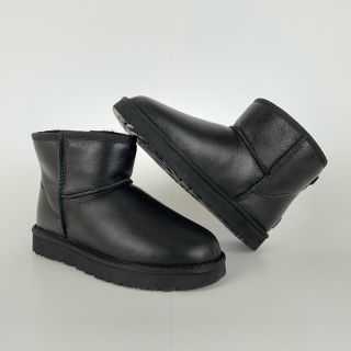 アグ(UGG)のUGG 5854 CLASSIC MINI 7 24 未発売 ムートン ブーツ(ブーツ)