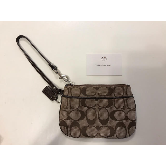 COACH(コーチ)の【新品未使用】最終！！coachポーチ レディースのファッション小物(ポーチ)の商品写真