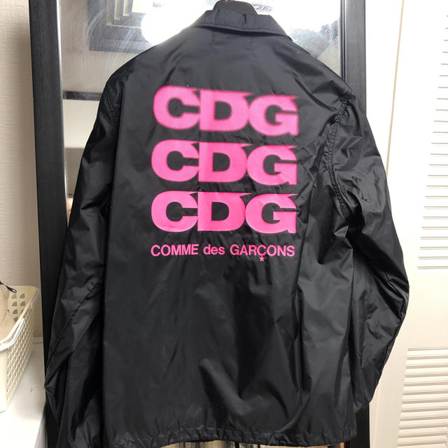 COMME des GARCONS(コムデギャルソン)のコムデギャルソン cdg コーチジャケット 美品 メンズのジャケット/アウター(ナイロンジャケット)の商品写真