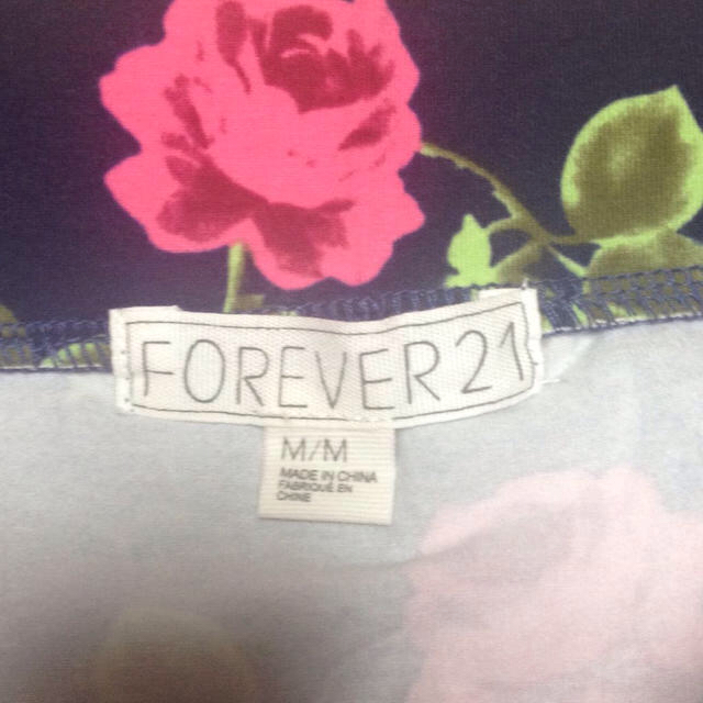 FOREVER 21(フォーエバートゥエンティーワン)のFOREVER 21のミニタイトスカート レディースのスカート(ミニスカート)の商品写真