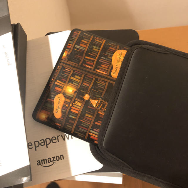 Kindle paperwhite 美品 第7世代 ブラック スマホ/家電/カメラのPC/タブレット(電子ブックリーダー)の商品写真