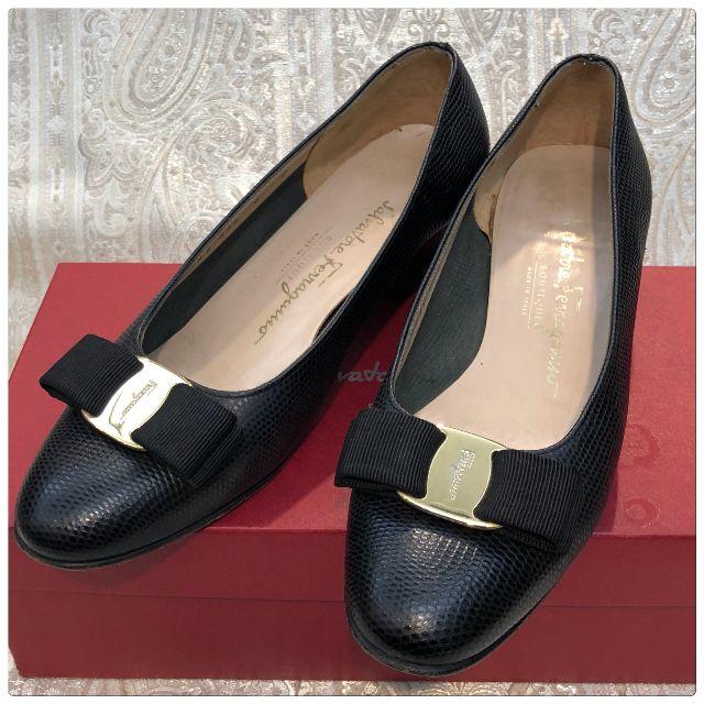 【美品】SALVATORE FERRAGAMO ヴァラリボン パンプス  黒