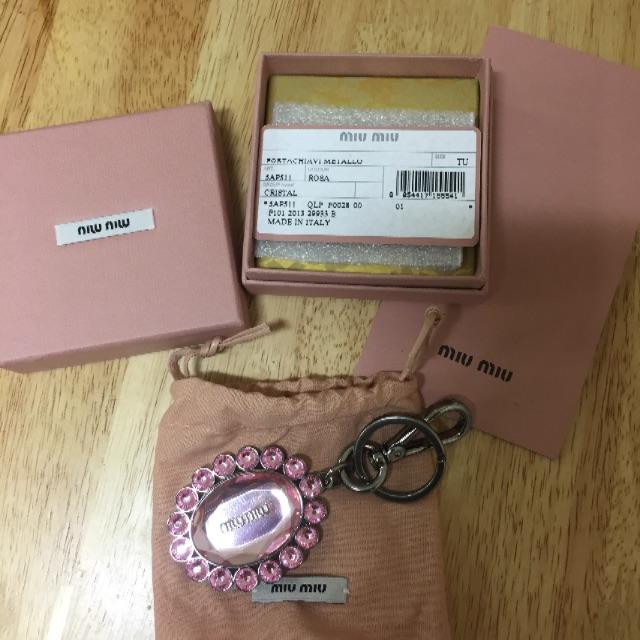 MIU MIU - 1月8日まで値下げ！美品miumiuキーリング❤️