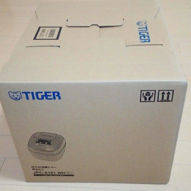 TIGER(タイガー)の『新品未使用』 タイガー圧力IH炊飯器JPC-A181WH （一升炊き） スマホ/家電/カメラの調理家電(炊飯器)の商品写真