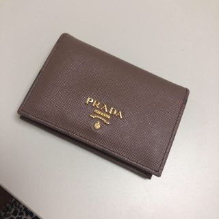 プラダ(PRADA)のプラダ  サフィアーノ カメオ 名刺入れ カードケース(名刺入れ/定期入れ)