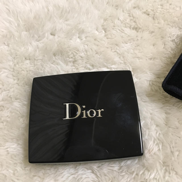 Christian Dior(クリスチャンディオール)のサンククルール827 コスメ/美容のベースメイク/化粧品(アイシャドウ)の商品写真