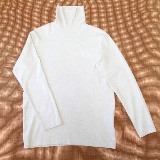 UNIQLO(ユニクロ)のユニクロ タートルネック 長袖(L) (２枚セット) メンズのトップス(Tシャツ/カットソー(七分/長袖))の商品写真