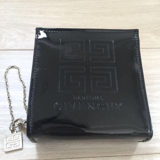 ジバンシィ(GIVENCHY)のジバンシィ ポーチ(ポーチ)