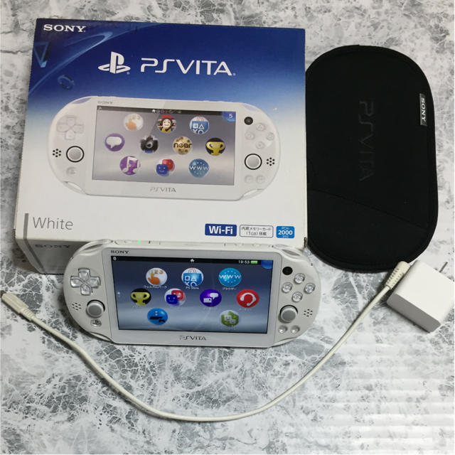 PlayStation®Vita（PCH-2000シリーズ）Wi-Fiモデルゲームソフト/ゲーム機本体