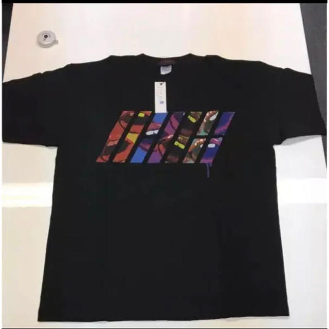 iKON(アイコン)のJURY BLACK×iKONコラボTシャツレディースフリーサイズ白黒二枚セット エンタメ/ホビーのタレントグッズ(アイドルグッズ)の商品写真