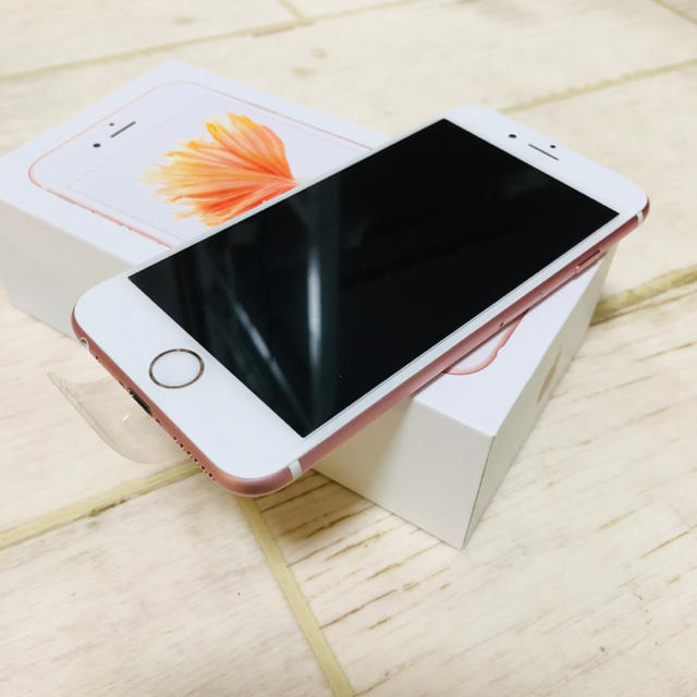 Apple(アップル)の[バッテリー交換済み]iPhone6s 64GB ローズゴールド スマホ/家電/カメラのスマートフォン/携帯電話(スマートフォン本体)の商品写真