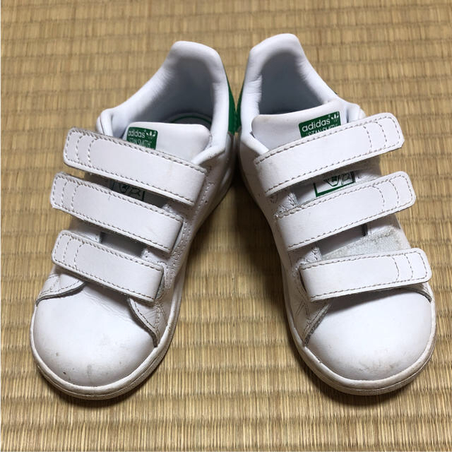 adidas(アディダス)のスタンスミス キッズ キッズ/ベビー/マタニティのキッズ靴/シューズ(15cm~)(スニーカー)の商品写真