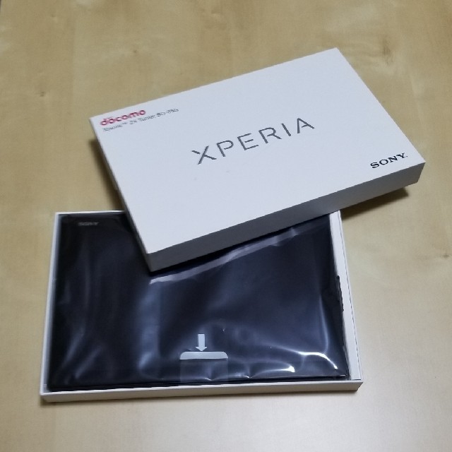 Xperia(エクスペリア)のXperia Z4 Tablet 純正キーボード付 スマホ/家電/カメラのPC/タブレット(タブレット)の商品写真