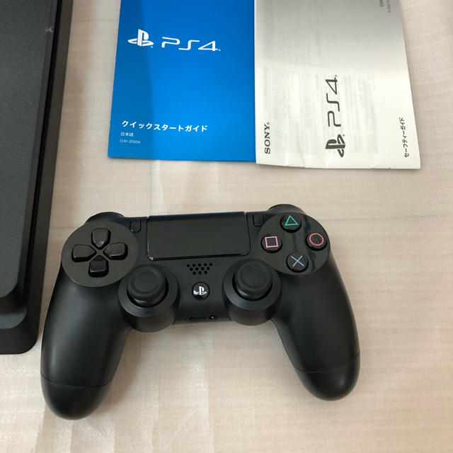 PlayStation4(プレイステーション4)のプレイステーション4 PS4 CUH-2000A BO1 エンタメ/ホビーのゲームソフト/ゲーム機本体(家庭用ゲーム機本体)の商品写真