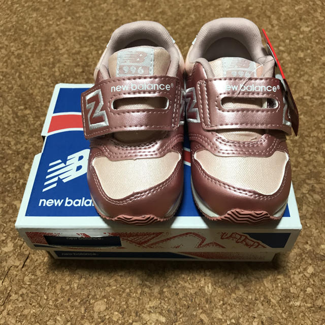 New Balance(ニューバランス)のニューバランス 13.5cm 新品未使用 キッズ/ベビー/マタニティのベビー靴/シューズ(~14cm)(スニーカー)の商品写真