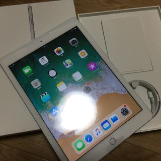 アイパッド(iPad)のiPad 9.7 2018 WiFi 32gb(タブレット)