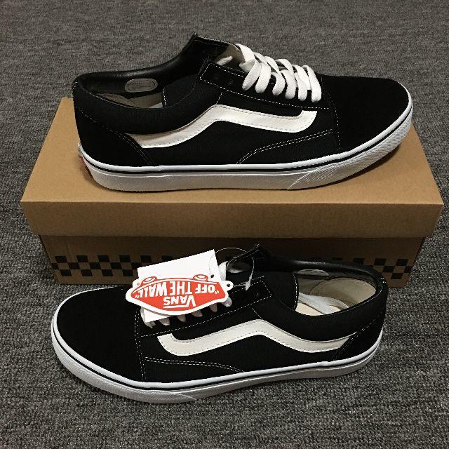 VANS(ヴァンズ)の★VANS　OLD SKOOL(オールドスクール)　国内正規品　27㎝ メンズの靴/シューズ(スニーカー)の商品写真