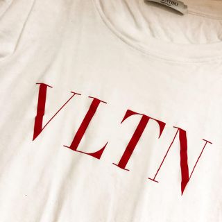 ヴァレンティノ(VALENTINO)の【底値】VALENTINO ヴァレンティノ  Tシャツ VLTN XL(Tシャツ/カットソー(半袖/袖なし))