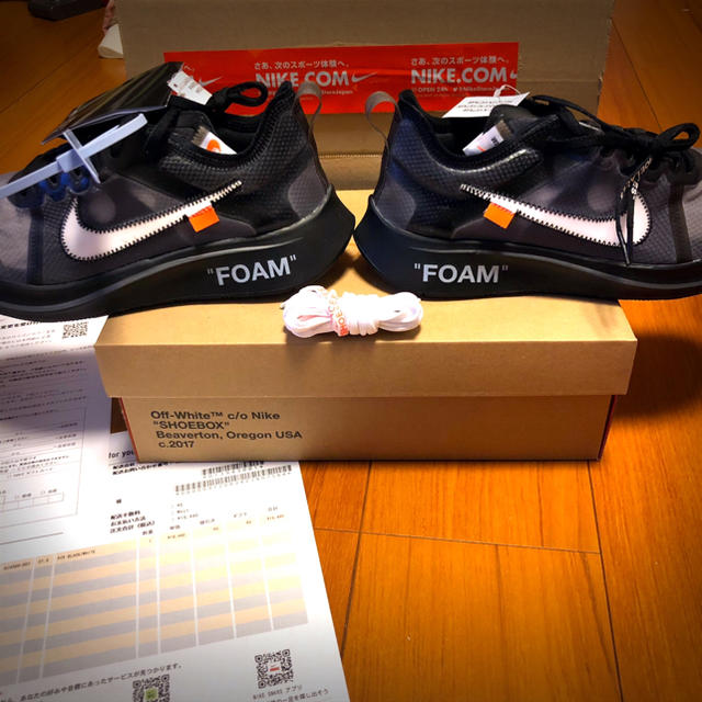 OFF-WHITE(オフホワイト)のoff-white NIKE ZOOM FLY オフホワイト 黒 US9.5  メンズの靴/シューズ(スニーカー)の商品写真