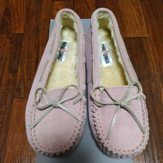 ミネトンカ(Minnetonka)の【新品】ミネトンカ MINNETONKA モカシン・ベビーピンク(スリッポン/モカシン)