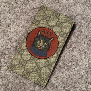 グッチ(Gucci)のGUCCI  猫 手帳型 iPhoneカバー(iPhoneケース)