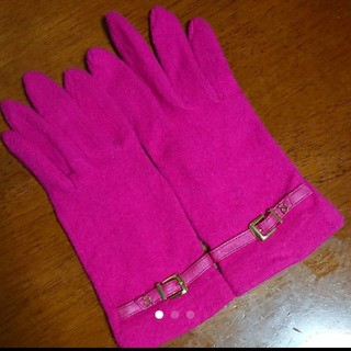 ピンキーアンドダイアン(Pinky&Dianne)の【Pinky&Dianne】お洒落手袋☆ショッキングピンク(手袋)