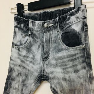 ベベ(BeBe)の美品 DENIM BAR ムラ染めデニム ジーンズ キッズ 120(パンツ/スパッツ)