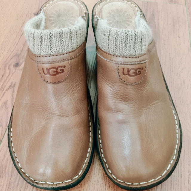 UGG(アグ)のUGG アグ  サンダル サボ レザー ムートン 24cm レディースの靴/シューズ(サンダル)の商品写真