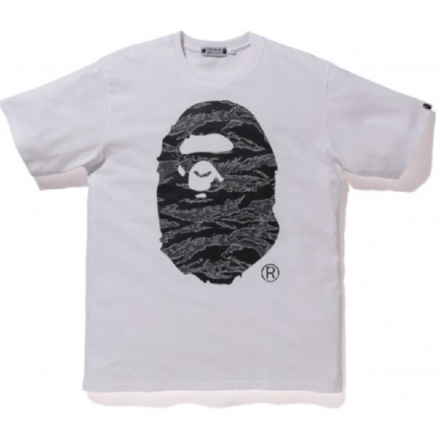 UNDEFEATED(アンディフィーテッド)の【Lサイズ】UNDEFEATED×BAPE TEE 白 メンズのトップス(Tシャツ/カットソー(半袖/袖なし))の商品写真