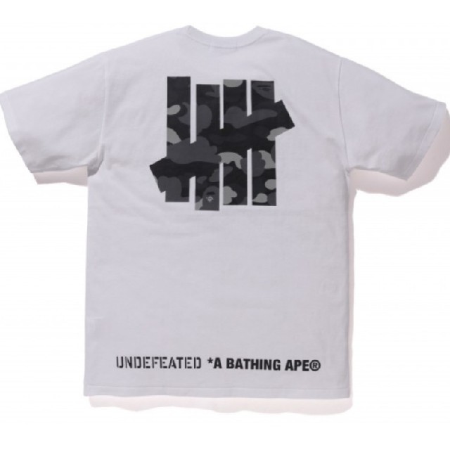 UNDEFEATED(アンディフィーテッド)の【Lサイズ】UNDEFEATED×BAPE TEE 白 メンズのトップス(Tシャツ/カットソー(半袖/袖なし))の商品写真