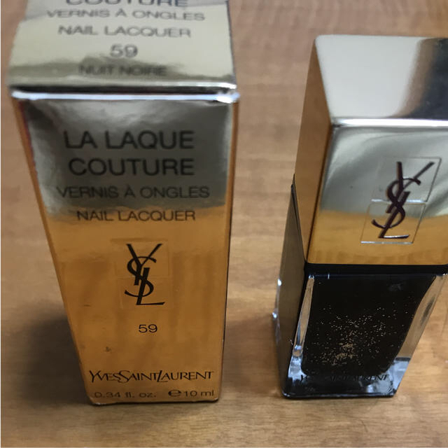 Yves Saint Laurent Beaute(イヴサンローランボーテ)のサンローラン ララックチュール 59番 コスメ/美容のネイル(マニキュア)の商品写真