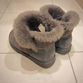 アグ(UGG)のUGG アグ ショートブーツ グレー 訳あり(ブーツ)