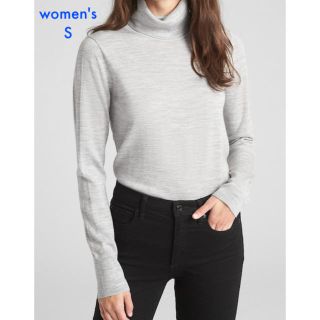 ギャップ(GAP)の『新品』GAP women's メリノウール タートルニット Sサイズ(ニット/セーター)