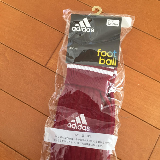 adidas(アディダス)のゆさん様専用【22-24cm・新品未開封】adidas  サッカー ソックス スポーツ/アウトドアのサッカー/フットサル(ウェア)の商品写真