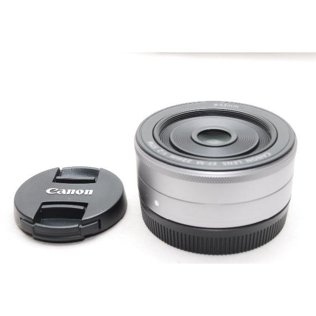 Canon(キヤノン)の♡新品未使用品♡EF-M 22mm STMレンズ シルバー スマホ/家電/カメラのカメラ(レンズ(単焦点))の商品写真